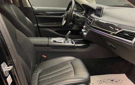 BMW 7 серия, 2019 год, 5 800 000 рублей, 10 фотография