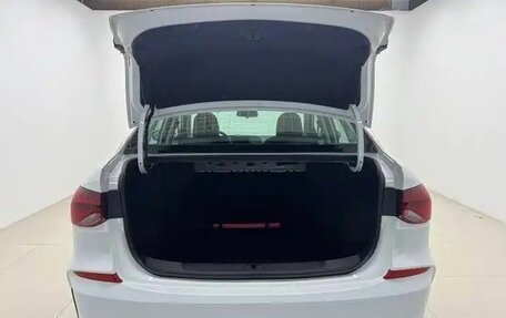 Chevrolet Monza, 2023 год, 1 340 000 рублей, 8 фотография