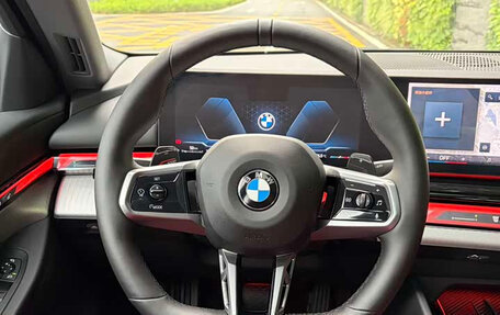 BMW 5 серия, 2025 год, 5 490 000 рублей, 7 фотография