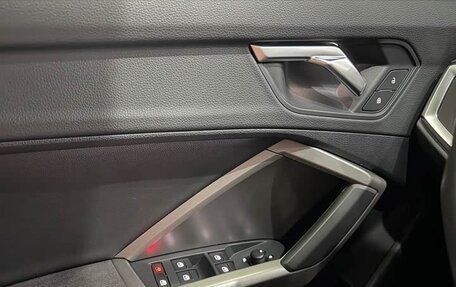 Audi Q3, 2023 год, 2 440 000 рублей, 8 фотография
