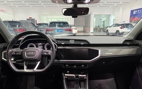 Audi Q3, 2023 год, 2 440 000 рублей, 17 фотография