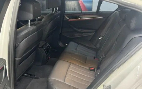 BMW 5 серия, 2023 год, 3 880 000 рублей, 7 фотография