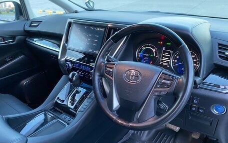 Toyota Alphard III, 2018 год, 4 650 000 рублей, 18 фотография