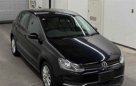 Volkswagen Polo VI (EU Market), 2016 год, 860 000 рублей, 1 фотография