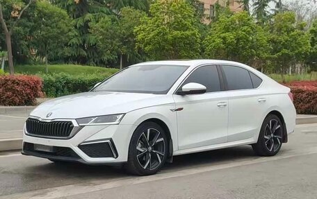 Skoda Octavia IV, 2022 год, 1 930 000 рублей, 1 фотография