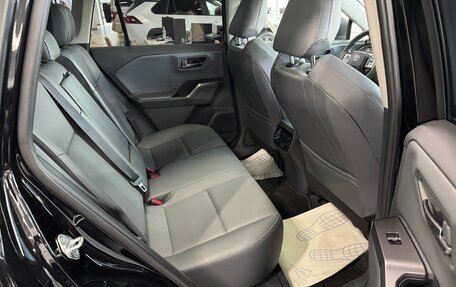 Toyota RAV4, 2026 год, 4 450 000 рублей, 33 фотография