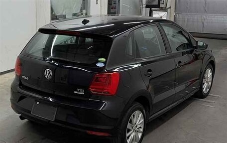 Volkswagen Polo VI (EU Market), 2016 год, 860 000 рублей, 3 фотография