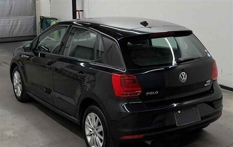 Volkswagen Polo VI (EU Market), 2016 год, 860 000 рублей, 4 фотография