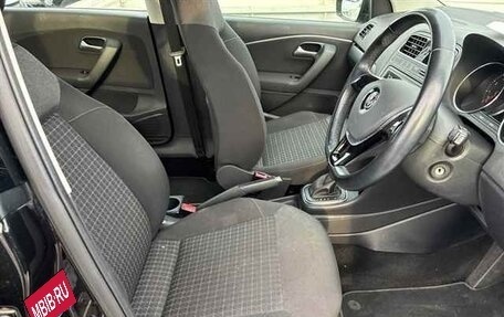 Volkswagen Polo VI (EU Market), 2016 год, 860 000 рублей, 6 фотография