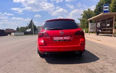 Opel Astra J, 2011 год, 1 290 000 рублей, 5 фотография