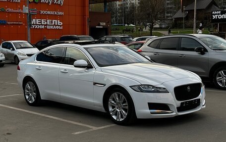 Jaguar XF II, 2020 год, 2 750 000 рублей, 3 фотография