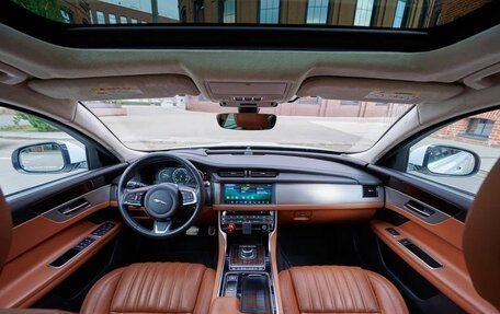 Jaguar XF II, 2020 год, 2 750 000 рублей, 18 фотография
