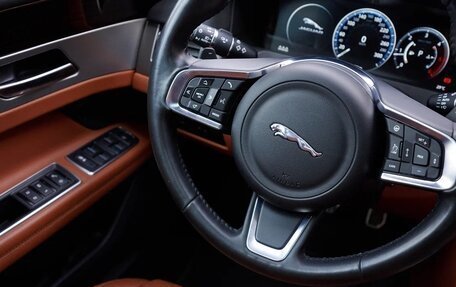 Jaguar XF II, 2020 год, 2 750 000 рублей, 21 фотография