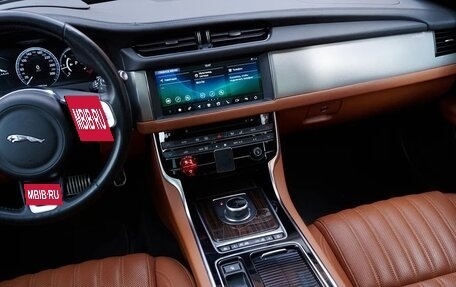 Jaguar XF II, 2020 год, 2 750 000 рублей, 17 фотография