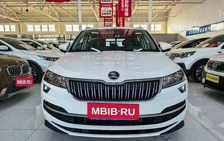 Skoda Karoq I, 2022 год, 1 880 000 рублей, 3 фотография