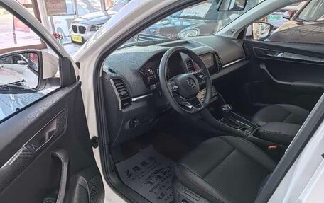 Skoda Karoq I, 2022 год, 1 880 000 рублей, 7 фотография