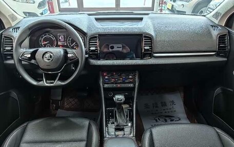 Skoda Karoq I, 2022 год, 1 880 000 рублей, 8 фотография