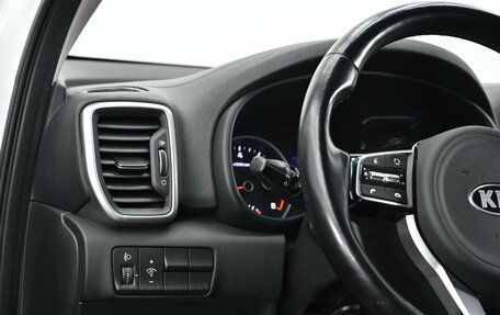 KIA Sportage IV рестайлинг, 2020 год, 2 095 000 рублей, 8 фотография