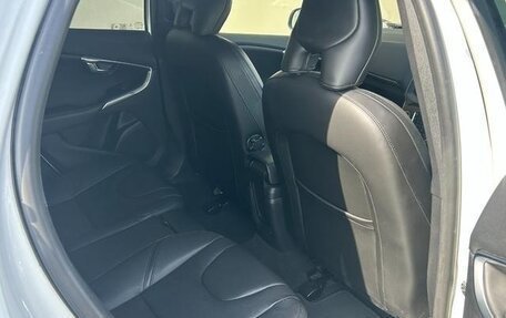 Volvo V40 II рестайлинг, 2019 год, 940 000 рублей, 17 фотография