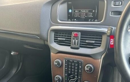 Volvo V40 II рестайлинг, 2019 год, 940 000 рублей, 14 фотография