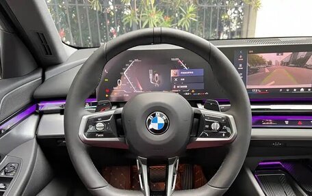 BMW 5 серия, 2025 год, 4 290 000 рублей, 9 фотография