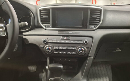 KIA Sportage IV рестайлинг, 2018 год, 2 330 000 рублей, 15 фотография