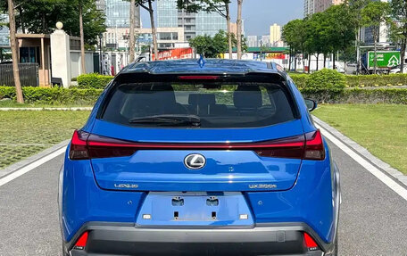 Lexus UX I, 2022 год, 1 920 888 рублей, 7 фотография
