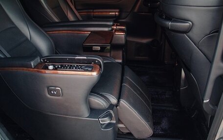 Toyota Alphard III, 2017 год, 3 990 000 рублей, 13 фотография