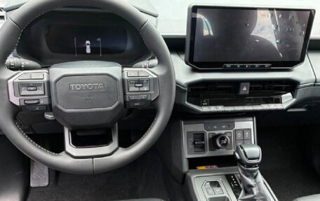 Toyota Hilux, 2026 год, 8 300 000 рублей, 2 фотография
