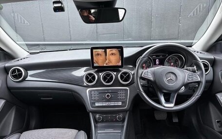 Mercedes-Benz CLA, 2018 год, 1 200 000 рублей, 12 фотография