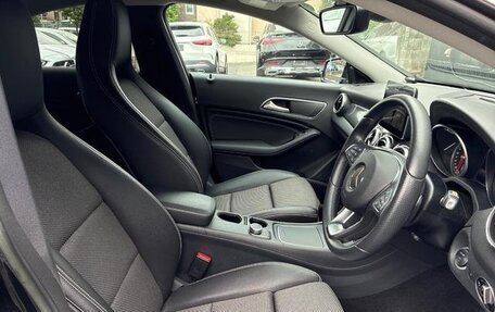 Mercedes-Benz CLA, 2018 год, 1 200 000 рублей, 10 фотография