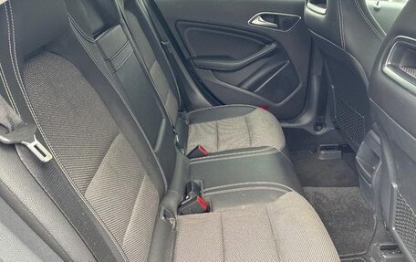 Mercedes-Benz CLA, 2018 год, 1 200 000 рублей, 21 фотография
