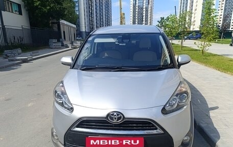 Toyota Sienta II, 2018 год, 1 015 000 рублей, 2 фотография