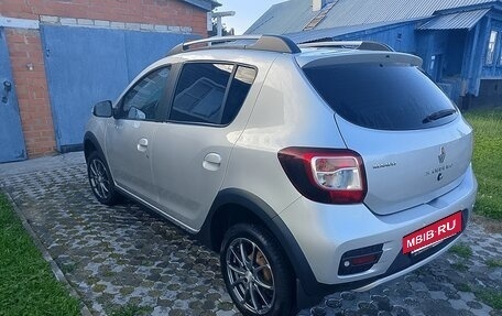 Renault Sandero II рестайлинг, 2016 год, 850 000 рублей, 4 фотография
