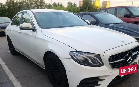 Mercedes-Benz E-Класс, 2016 год, 2 500 000 рублей, 2 фотография