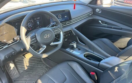 Hyundai Elantra, 2022 год, 1 650 000 рублей, 4 фотография