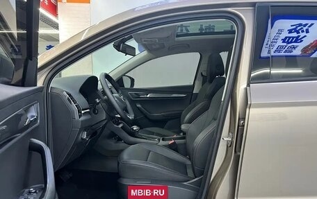 Skoda Karoq I, 2022 год, 2 100 000 рублей, 5 фотография