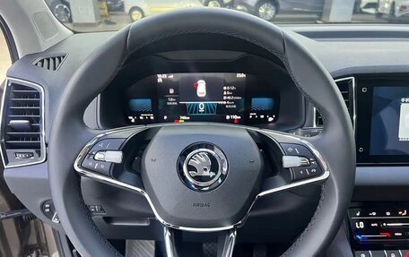 Skoda Karoq I, 2022 год, 2 100 000 рублей, 7 фотография