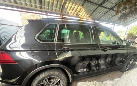 Volkswagen Tiguan II, 2018 год, 2 550 000 рублей, 4 фотография
