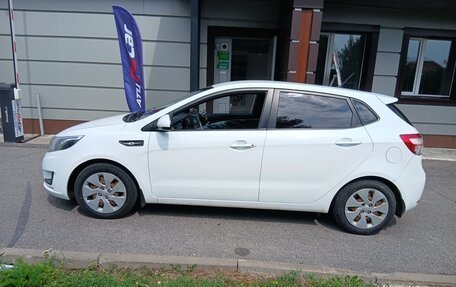 KIA Rio III рестайлинг, 2013 год, 735 000 рублей, 2 фотография