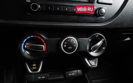KIA Rio IV, 2018 год, 1 119 000 рублей, 17 фотография