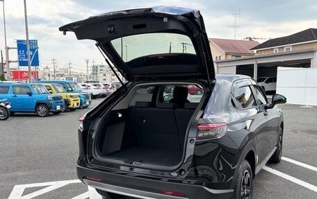 Honda Vezel, 2023 год, 2 020 000 рублей, 28 фотография