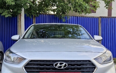 Hyundai Solaris II рестайлинг, 2018 год, 1 389 000 рублей, 1 фотография