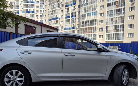 Hyundai Solaris II рестайлинг, 2018 год, 1 389 000 рублей, 5 фотография