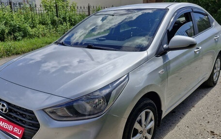 Hyundai Solaris II рестайлинг, 2018 год, 1 389 000 рублей, 2 фотография