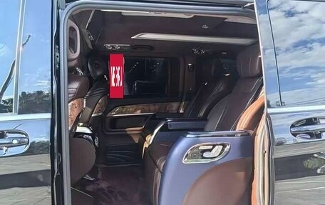 Mercedes-Benz V-Класс, 2022 год, 6 фотография