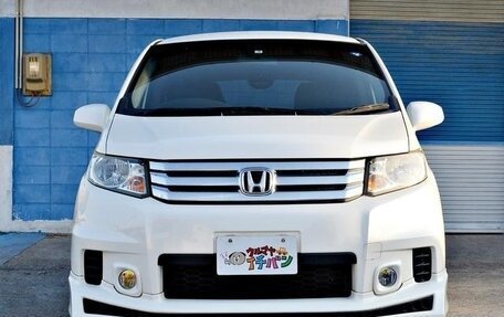 Honda Freed I, 2013 год, 820 000 рублей, 2 фотография