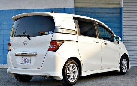 Honda Freed I, 2013 год, 820 000 рублей, 5 фотография