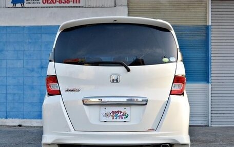 Honda Freed I, 2013 год, 820 000 рублей, 3 фотография