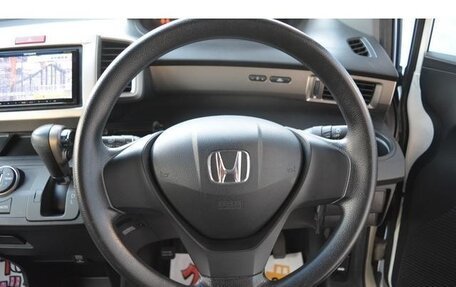 Honda Freed I, 2013 год, 820 000 рублей, 22 фотография